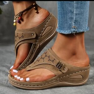 Women's Tan Sandals